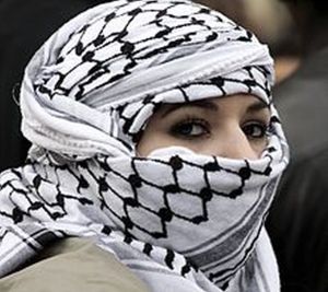 Woman_wearing_Keffiyeh