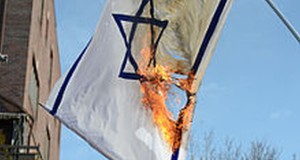 BDSers Clash With DNC Protesters Over Buying Israeli Flags To Burn